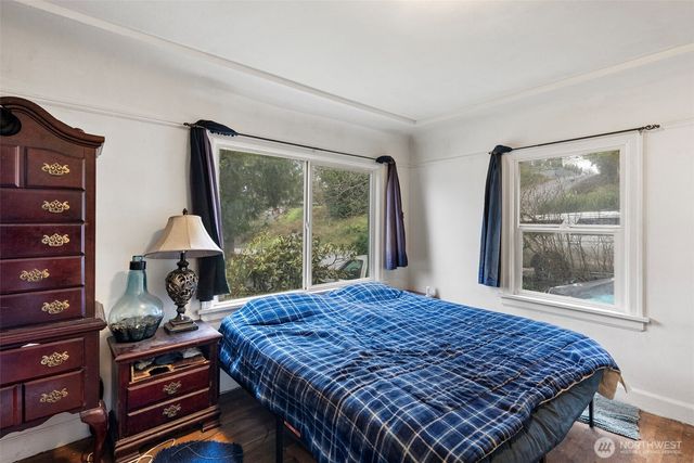 3303 11th ST, Bremerton, WA 98312