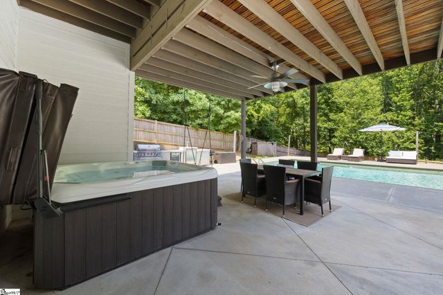 101 Masonbuilt Drive, Taylors, SC 29687