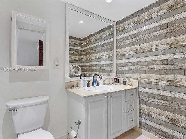 10350 W Bay Harbor Dr 4V, Bay Harbor Islands, FL 33154