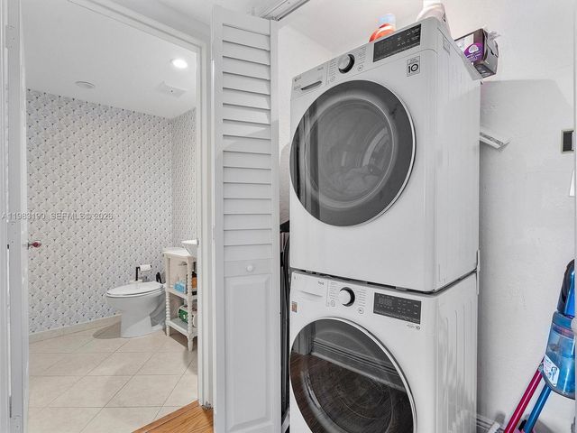 10350 W Bay Harbor Dr 4V, Bay Harbor Islands, FL 33154