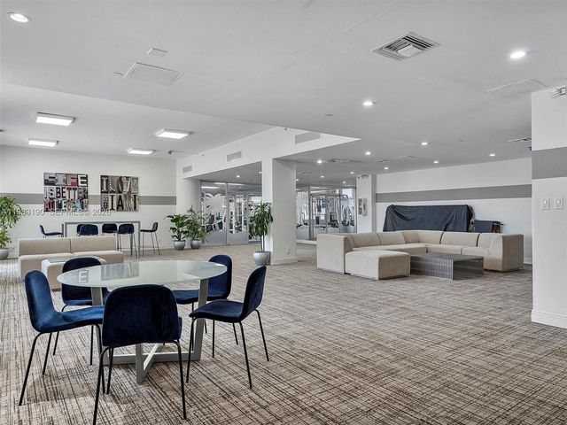 10350 W Bay Harbor Dr 4V, Bay Harbor Islands, FL 33154