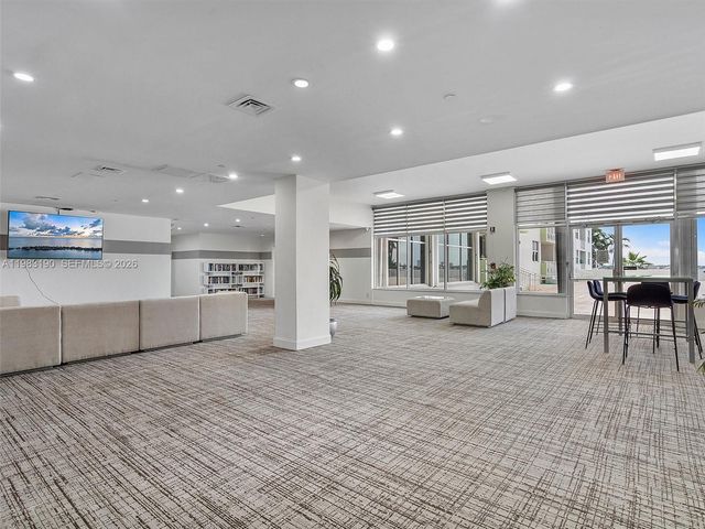 10350 W Bay Harbor Dr 4V, Bay Harbor Islands, FL 33154