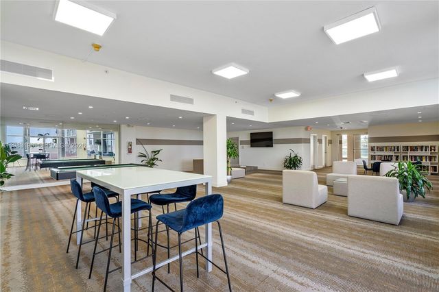 10350 W Bay Harbor Dr 4V, Bay Harbor Islands, FL 33154