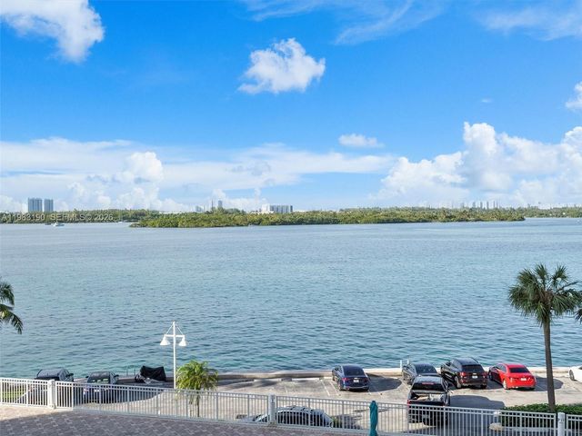 10350 W Bay Harbor Dr 4V, Bay Harbor Islands, FL 33154