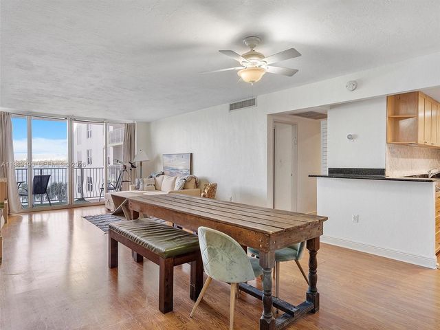 10350 W Bay Harbor Dr 4V, Bay Harbor Islands, FL 33154