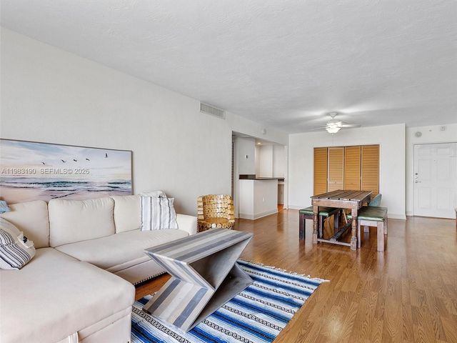 10350 W Bay Harbor Dr 4V, Bay Harbor Islands, FL 33154