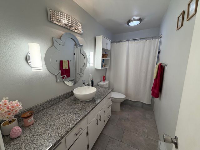 1605 Blume Street NE, Albuquerque, NM 87112
