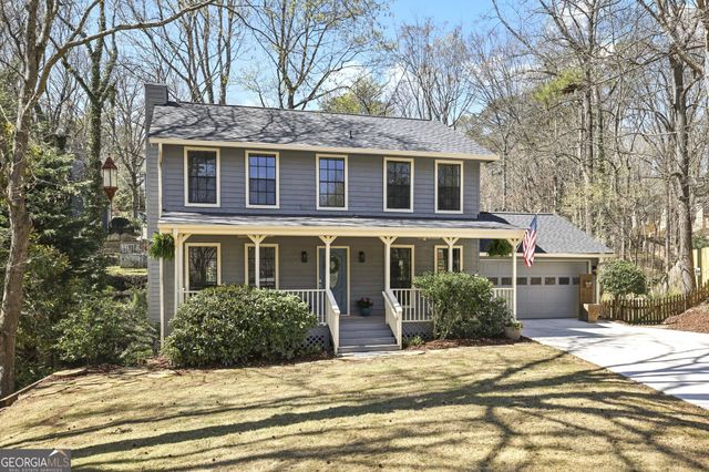 9950 Lake Forest Way, Roswell, GA 30076