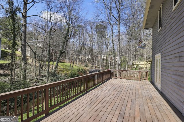 9950 Lake Forest Way, Roswell, GA 30076