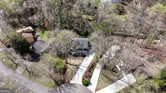 9950 Lake Forest Way, Roswell, GA 30076