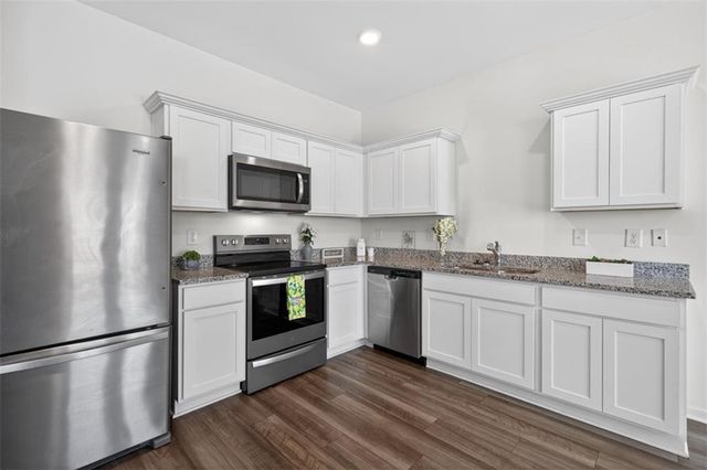 64 Thetford Way, Winder, GA 30680