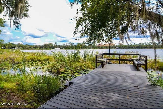 103 BEACON Street, Interlachen, FL 32148