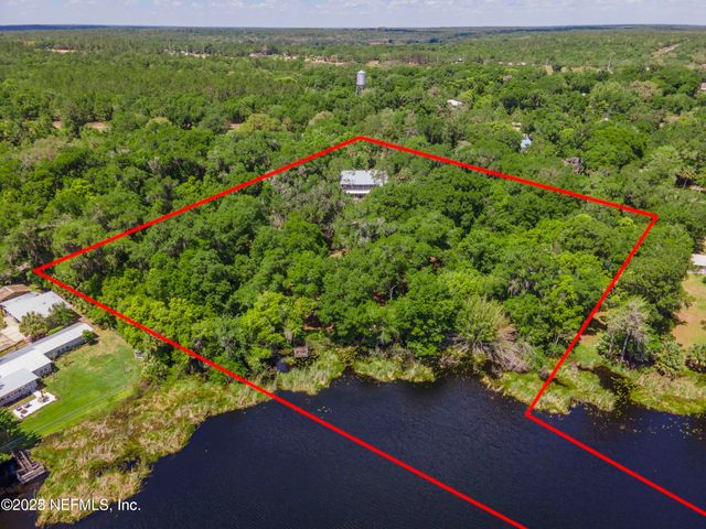 103 BEACON Street, Interlachen, FL 32148