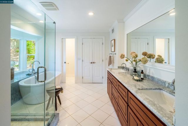 4033 Valente Dr, Lafayette, CA 94549