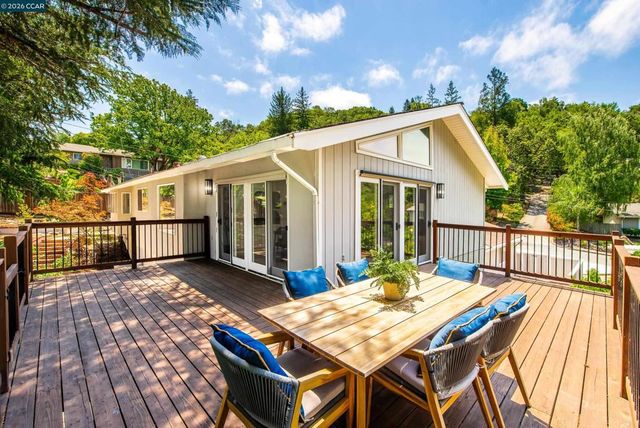 4033 Valente Dr, Lafayette, CA 94549