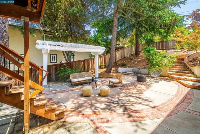 4033 Valente Dr, Lafayette, CA 94549