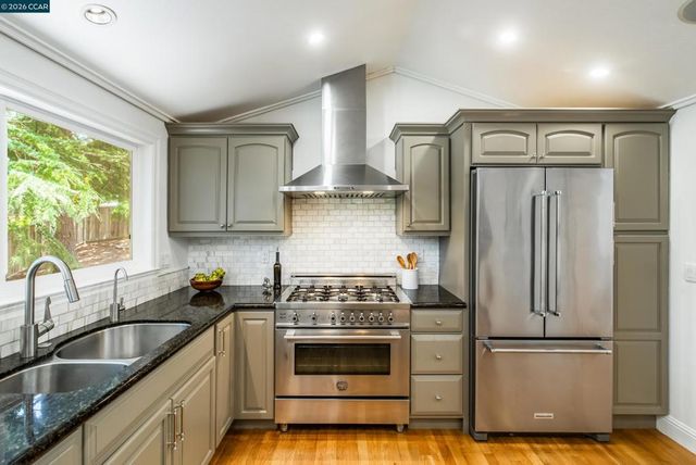 4033 Valente Dr, Lafayette, CA 94549