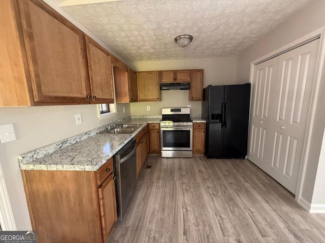 6320 Littleton Drive, Union City, GA 30291