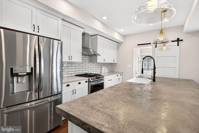 3802 GREENMOUNT AVE, Baltimore, MD 21218