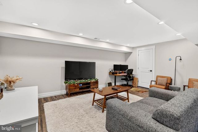 3802 GREENMOUNT AVE, Baltimore, MD 21218