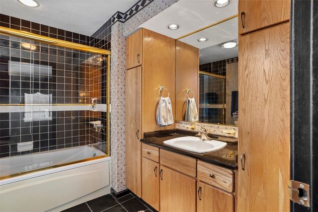 112 Turnessa Drive B, North Providence, RI 02911