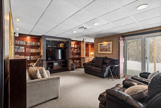 112 Turnessa Drive B, North Providence, RI 02911