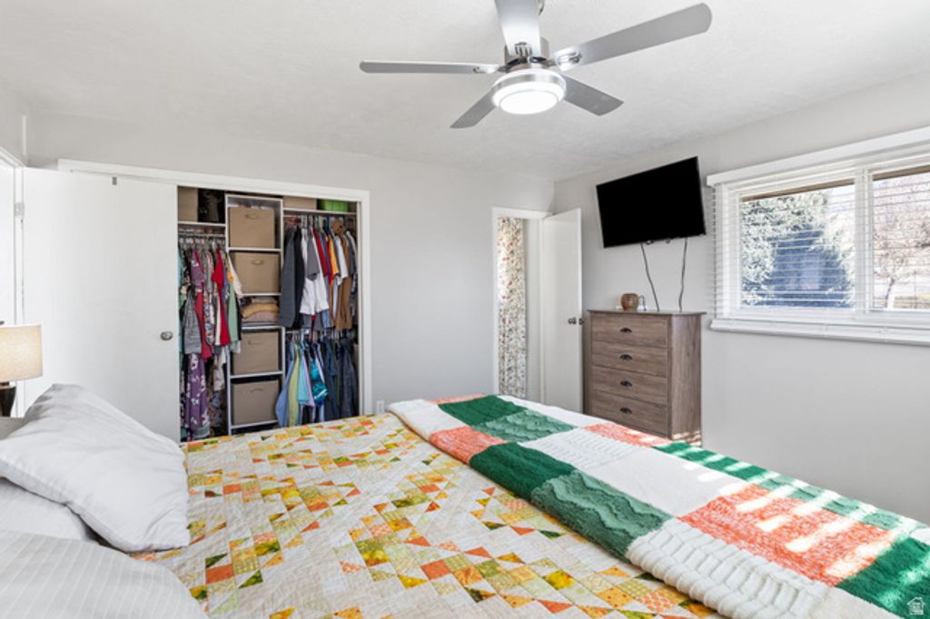 Image 12 of property listing at 166 S OLD COUNTY RD, Stockton, UT 84071