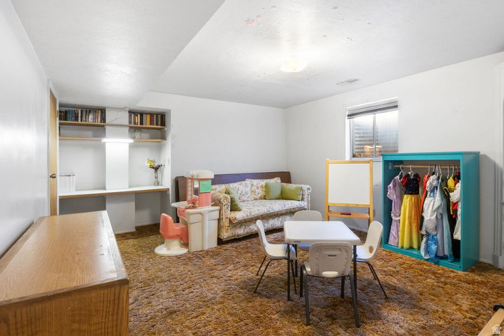 Image 22 of property listing at 166 S OLD COUNTY RD, Stockton, UT 84071