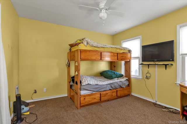 15 Eton Street, Valley Stream, NY 11581