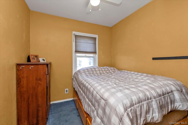 15 Eton Street, Valley Stream, NY 11581