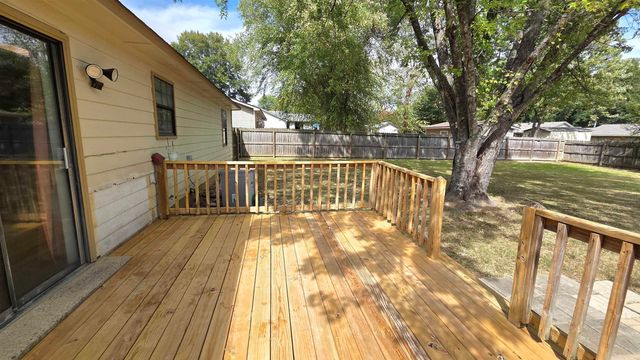 32 Mcarthur Dr, Cabot, AR 72023