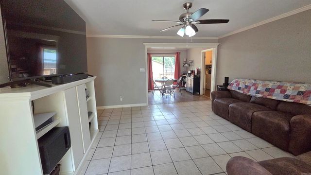 32 Mcarthur Dr, Cabot, AR 72023
