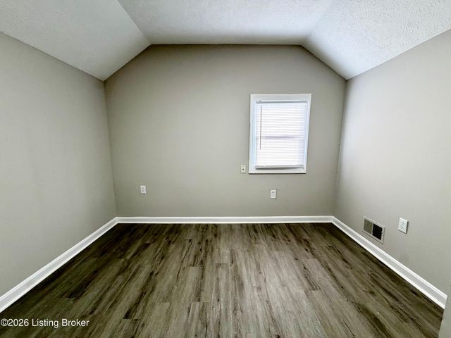 1904 W Madison St, Louisville, KY 40203