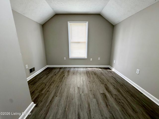 1904 W Madison St, Louisville, KY 40203