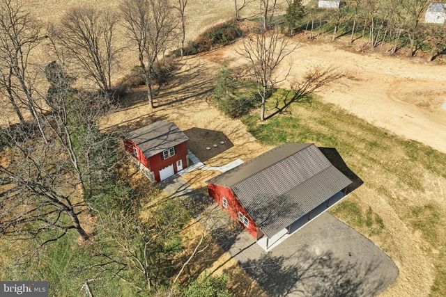 10640 ENFIELD RD, Felton, PA 17322