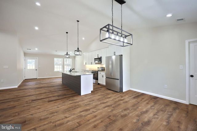 10640 ENFIELD RD, Felton, PA 17322