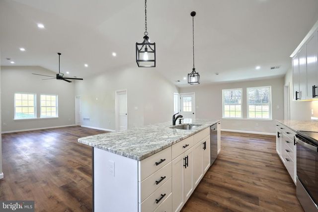 10640 ENFIELD RD, Felton, PA 17322