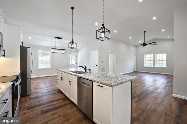 10640 ENFIELD RD, Felton, PA 17322