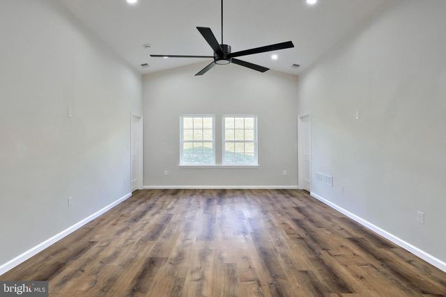 10640 ENFIELD RD, Felton, PA 17322