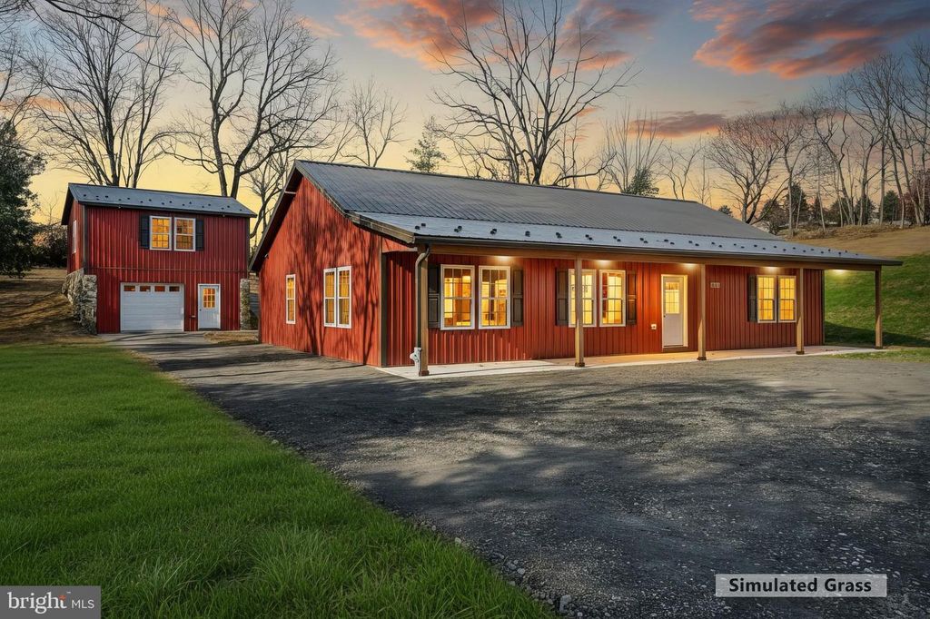 10640 ENFIELD RD, Felton, PA 17322