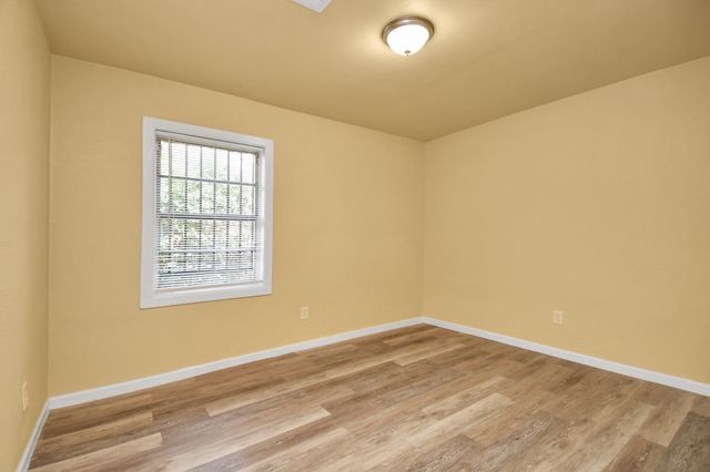 5714 Doulton Drive, Houston, TX 77033