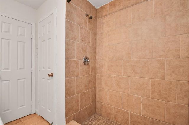 5714 Doulton Drive, Houston, TX 77033