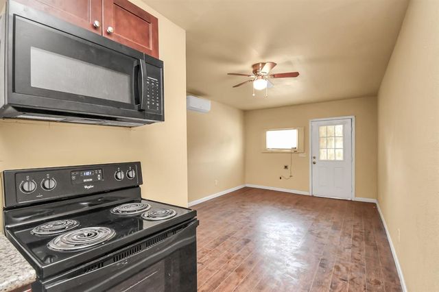 5714 Doulton Drive, Houston, TX 77033