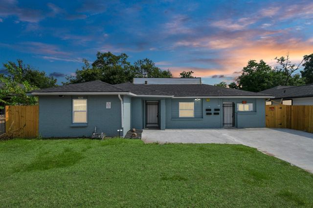 5714 Doulton Drive, Houston, TX 77033