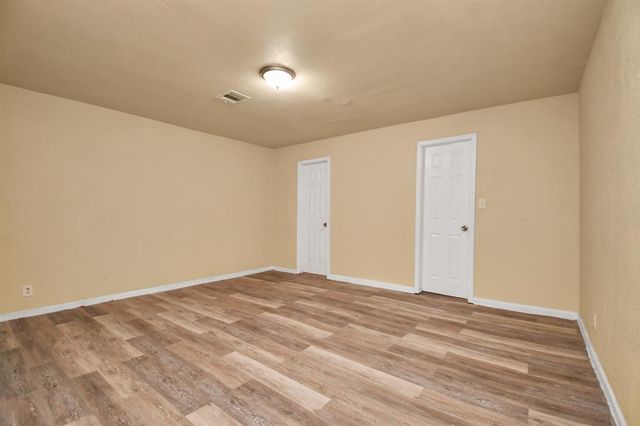5714 Doulton Drive, Houston, TX 77033