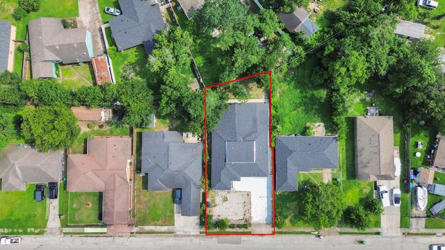 5714 Doulton Drive, Houston, TX 77033