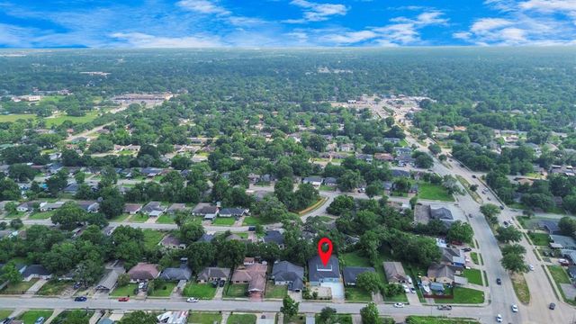 5714 Doulton Drive, Houston, TX 77033
