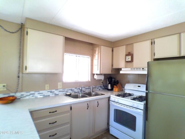 379 N STALLION Court, Queen Valley, AZ 85118