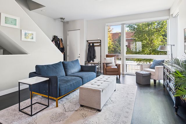 3704 N Milwaukee Avenue, Chicago, IL 60641