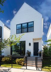 3704 N Milwaukee Avenue, Chicago, IL 60641